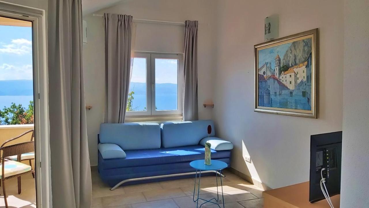 Apartments Borak 奥米什 外观 照片