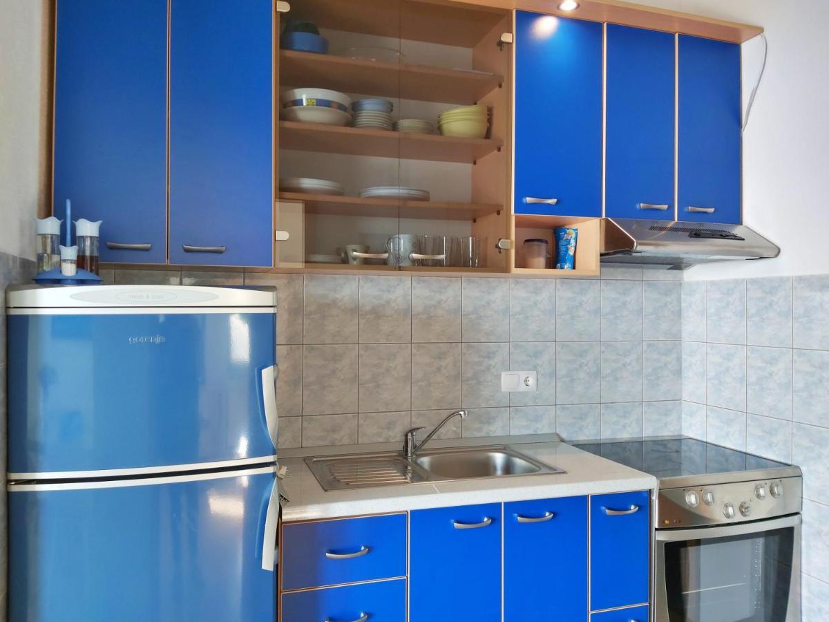 Apartments Borak 奥米什 外观 照片